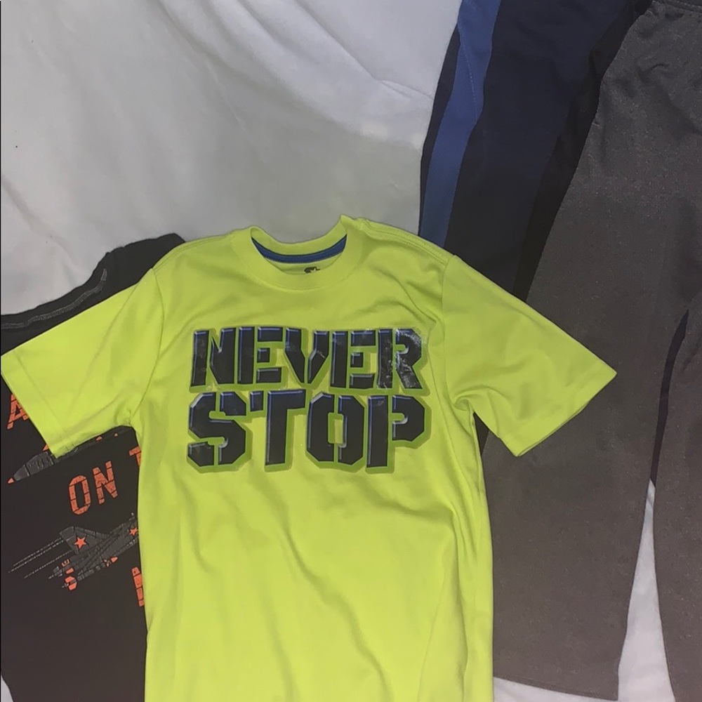 Kids BUNDLE! Lightly used sweats and tees!